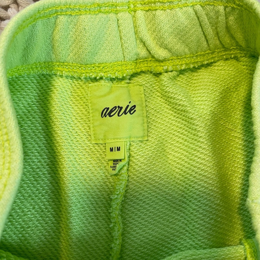 Aerie Neon Yellow Women's Shorts - Picture 5 of 5